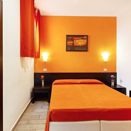 Seaview Terrace Sunny Apartment جيارديني ناكسوس المظهر الخارجي الصورة