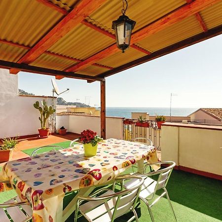 Seaview Terrace Sunny Apartment جيارديني ناكسوس المظهر الخارجي الصورة