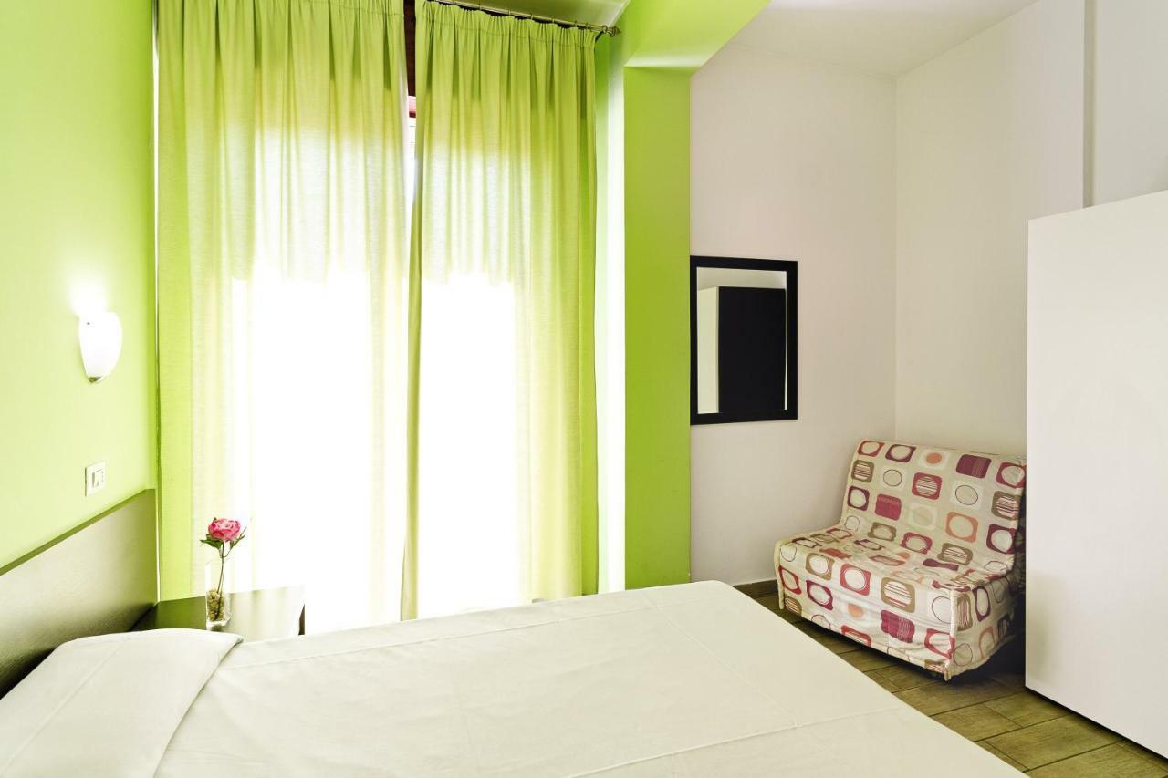Seaview Terrace Sunny Apartment جيارديني ناكسوس المظهر الخارجي الصورة