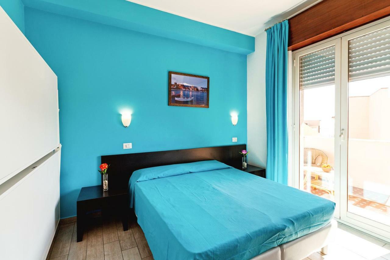 Seaview Terrace Sunny Apartment جيارديني ناكسوس المظهر الخارجي الصورة